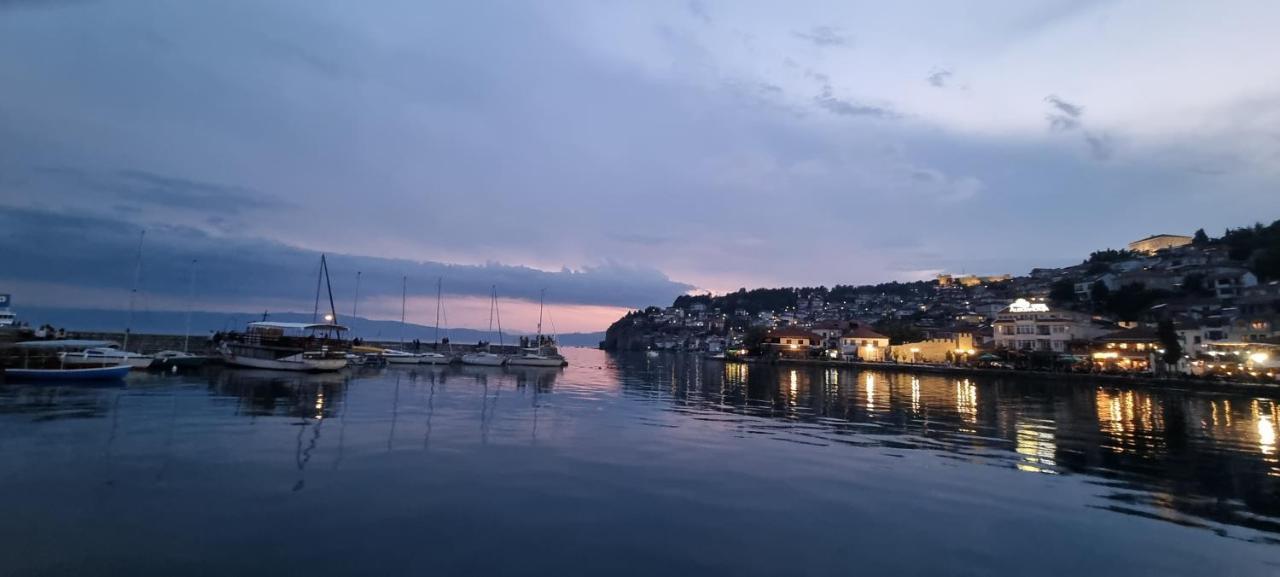 Svir Skyline Apartment No 39 Ohrid Esterno foto