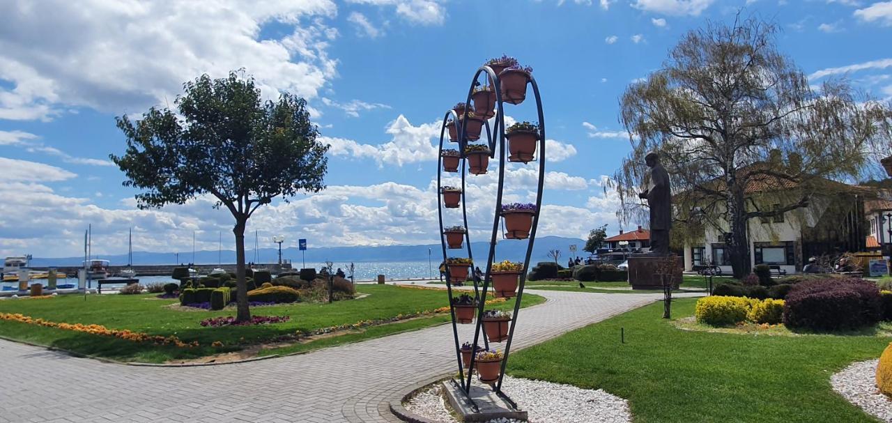 Svir Skyline Apartment No 39 Ohrid Esterno foto